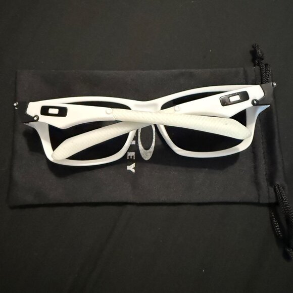 Oakley Jupiter Mens Sunglasses Black Lenses - Picture 6 of 8